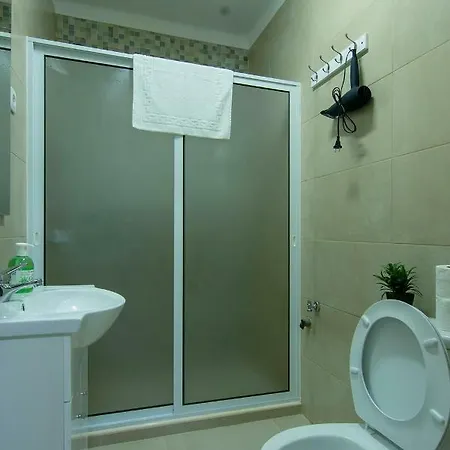 Angra Spot Lodging Dr *